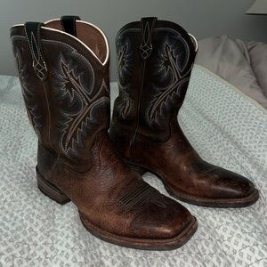 Ariat Brown and Black Leather Cowboy Boots